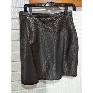 Choses Womens Mini Skirt Leather Zip Back High Waisted Black Size Jr. 7/8 NWT
